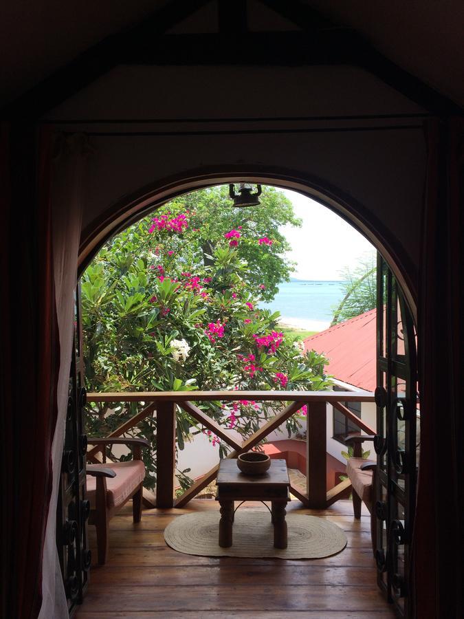 Villa Matalai Танга Екстериор снимка